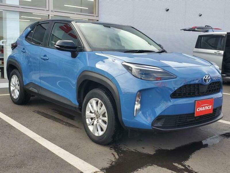 YARIS CROSS