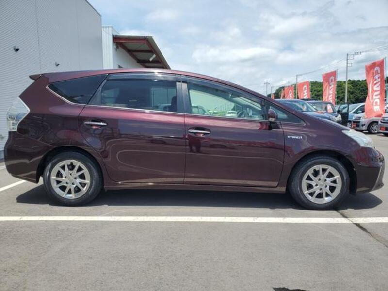 PRIUS ALPHA