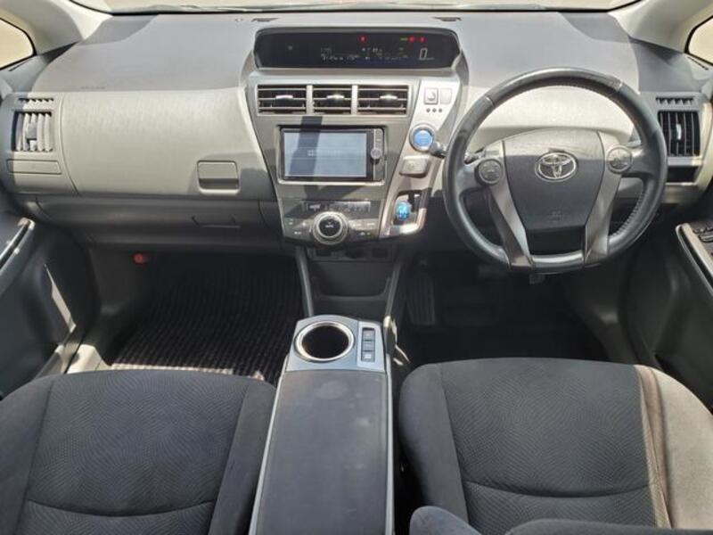 PRIUS ALPHA