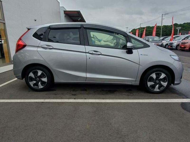 FIT HYBRID