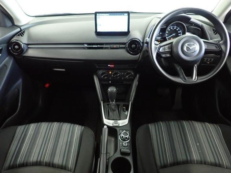 MAZDA2