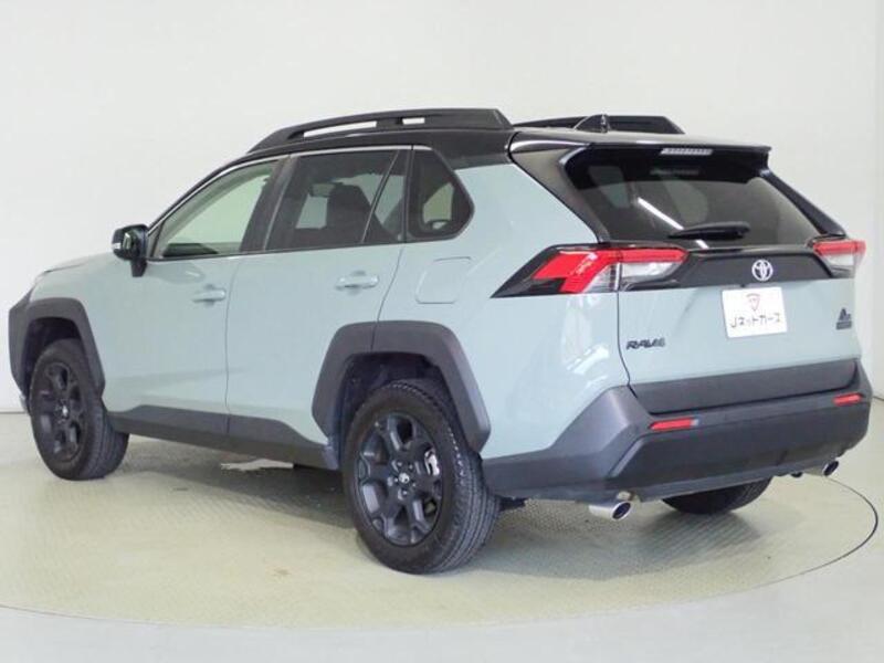 RAV4