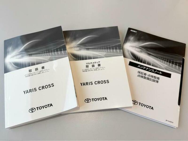 YARIS CROSS