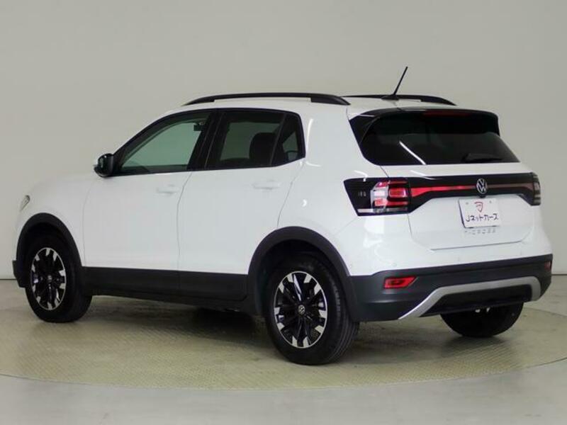 T CROSS