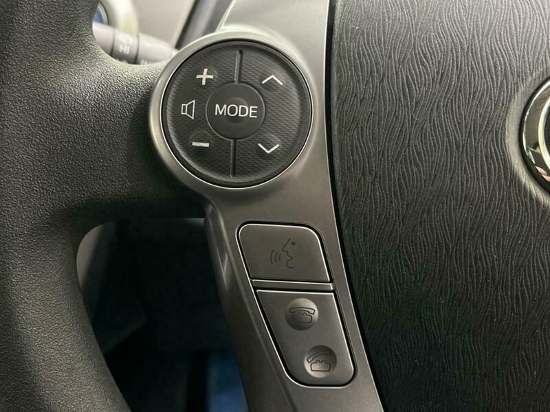 PRIUS ALPHA