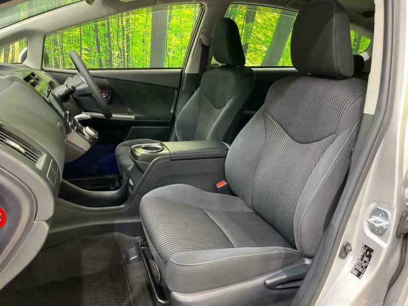 PRIUS ALPHA