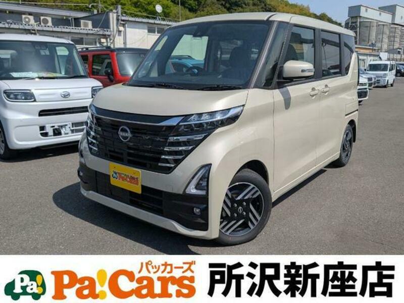 NISSAN ROOX
