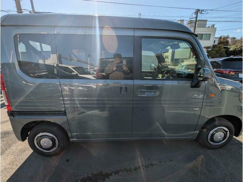 N-VAN