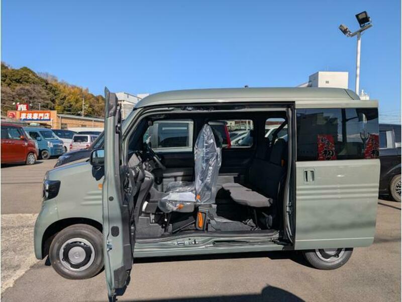 N-VAN