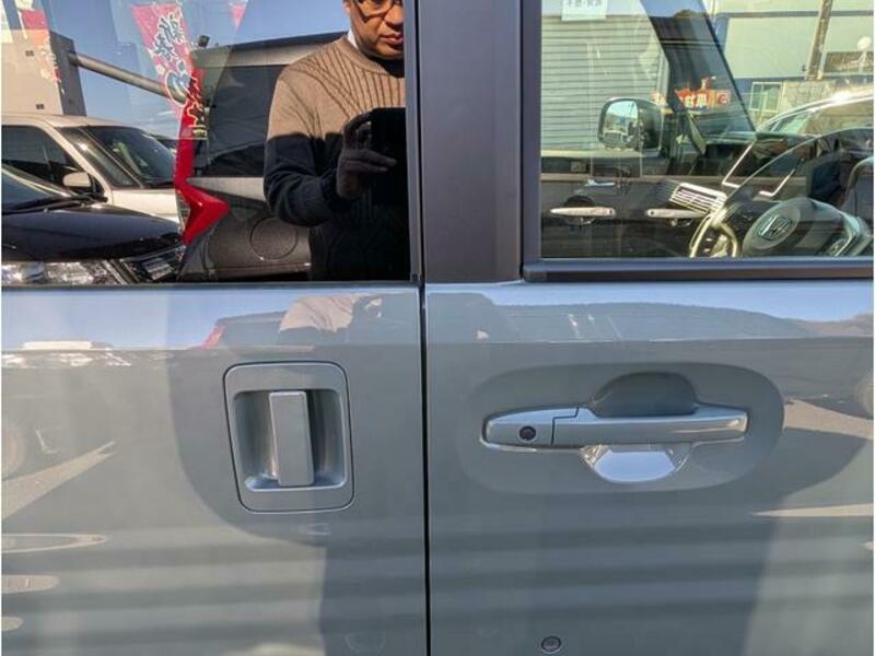 N-VAN