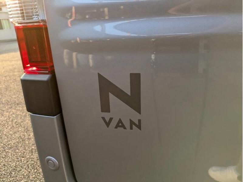 N-VAN