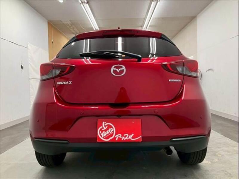 MAZDA2