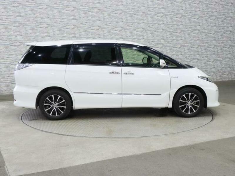 ESTIMA HYBRID