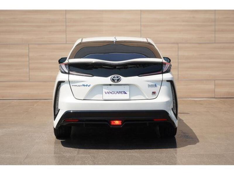 PRIUS PHV