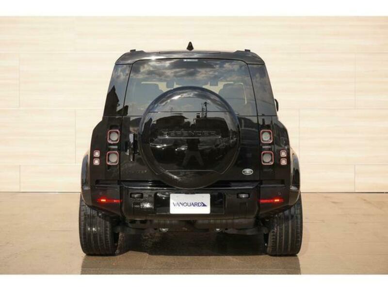 DEFENDER