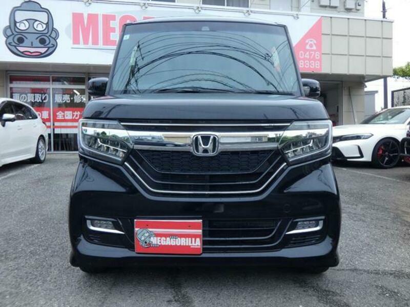 N BOX CUSTOM
