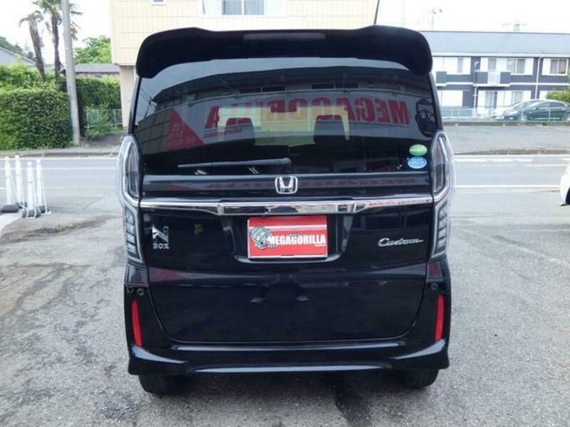 N BOX CUSTOM