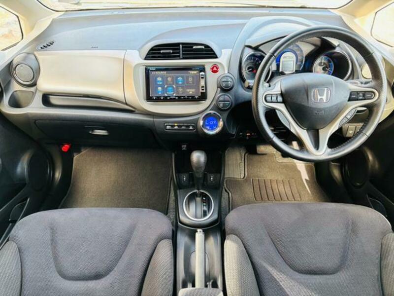 FIT HYBRID