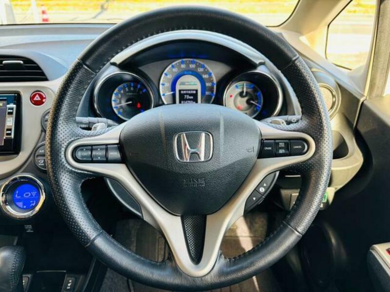 FIT HYBRID