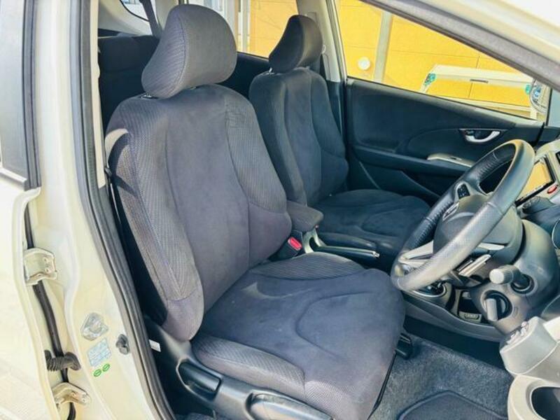 FIT HYBRID