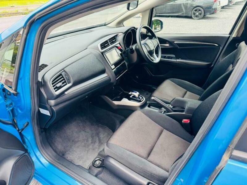 FIT HYBRID