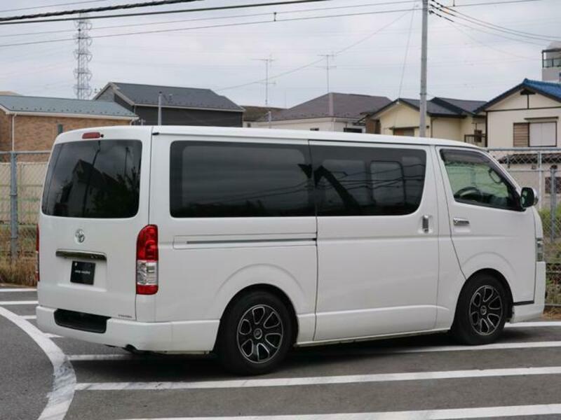 HIACE VAN