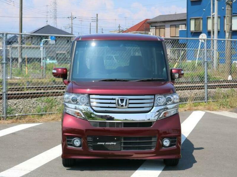 N BOX CUSTOM