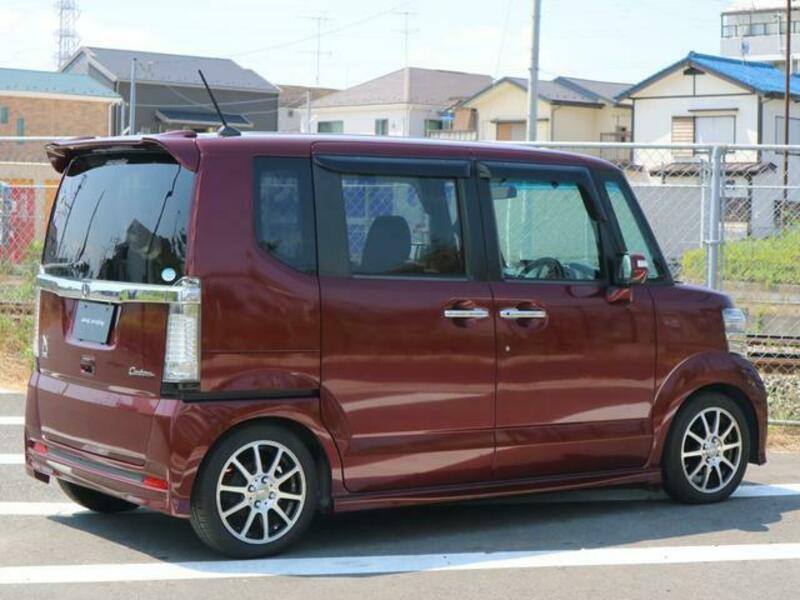 N BOX CUSTOM