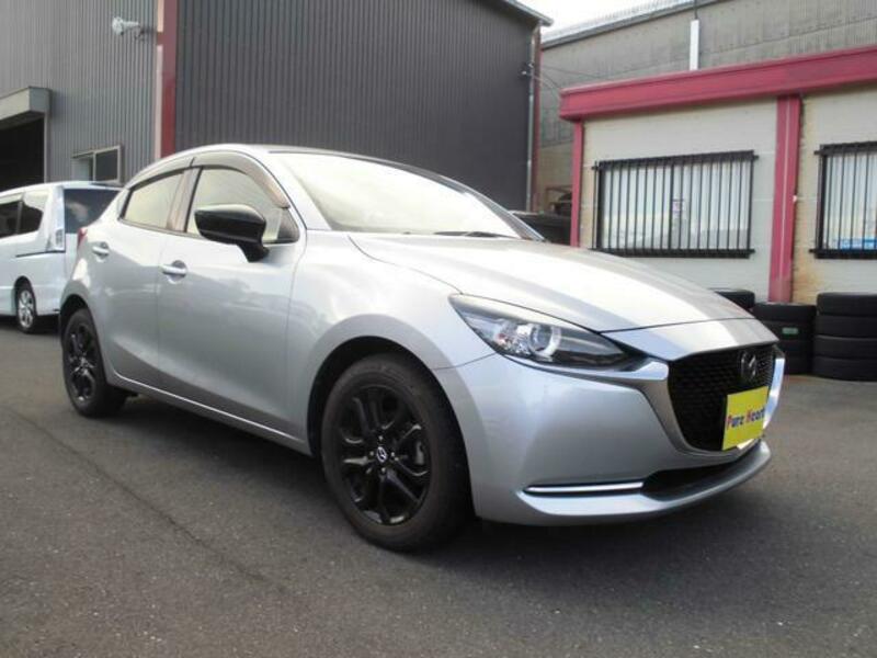 MAZDA2
