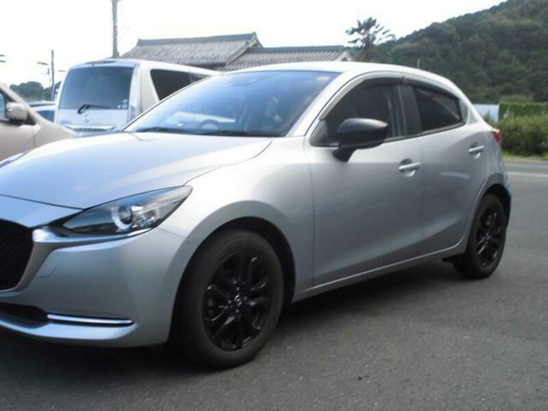 MAZDA2