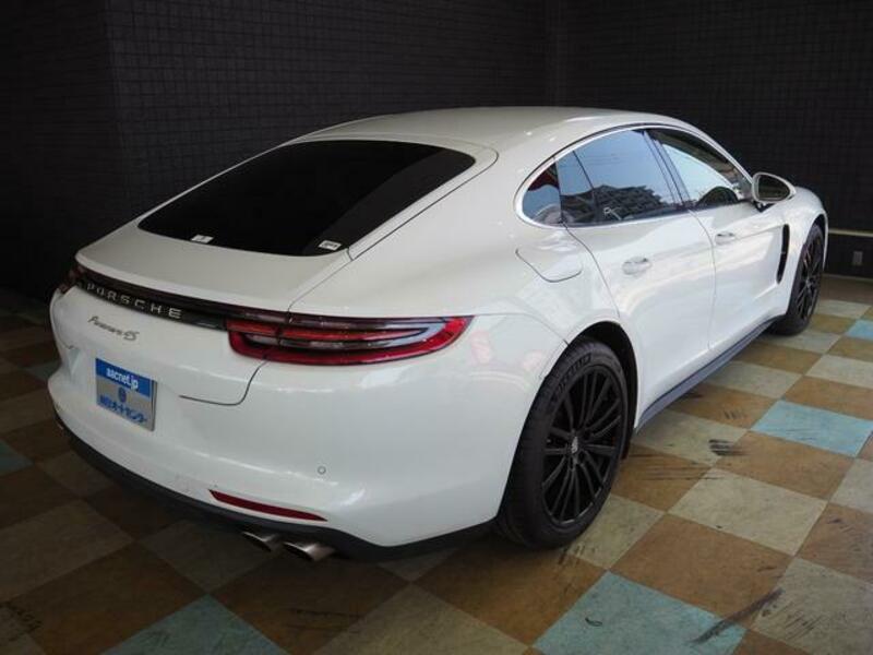PANAMERA