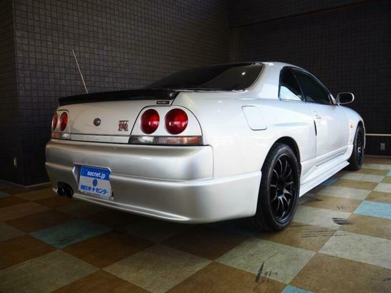 SKYLINE