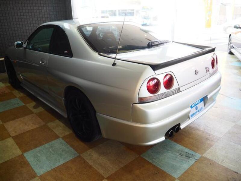 SKYLINE