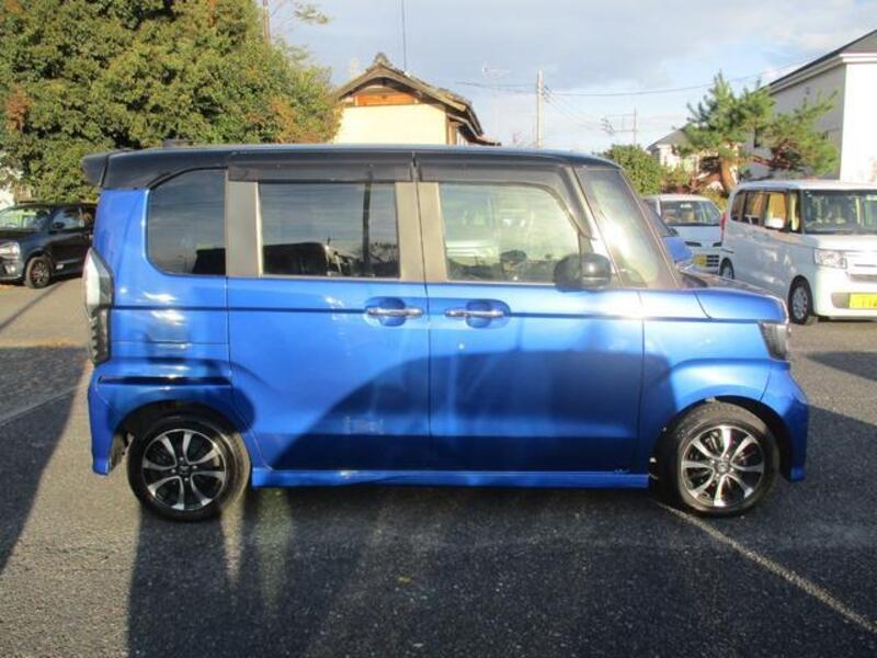 N BOX CUSTOM