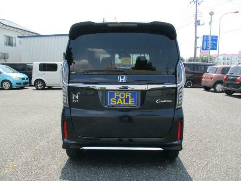 N BOX CUSTOM