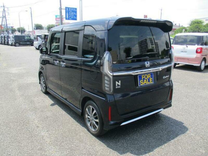 N BOX CUSTOM