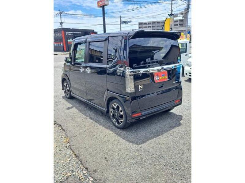 N BOX CUSTOM