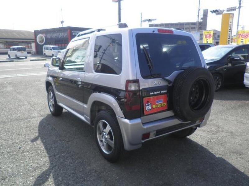 PAJERO MINI