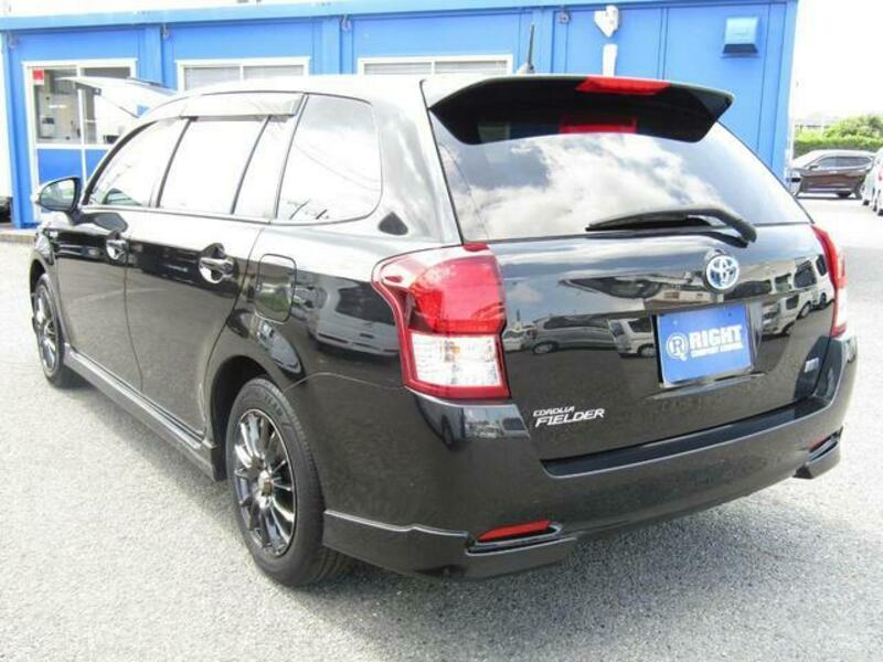 COROLLA FIELDER