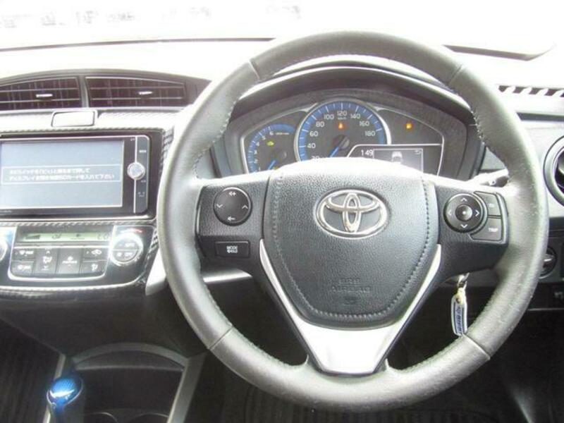 COROLLA FIELDER