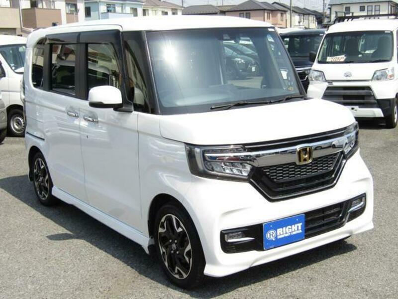 N BOX CUSTOM