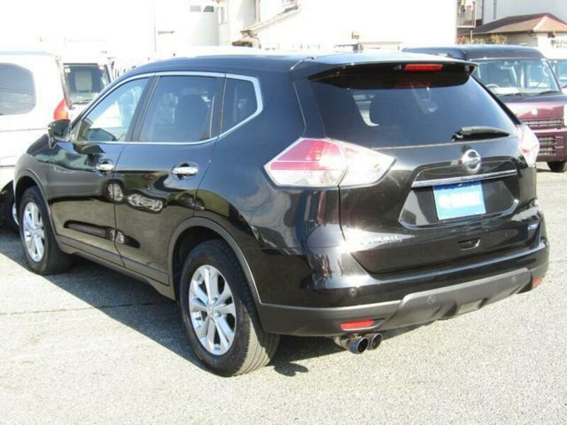 X-TRAIL