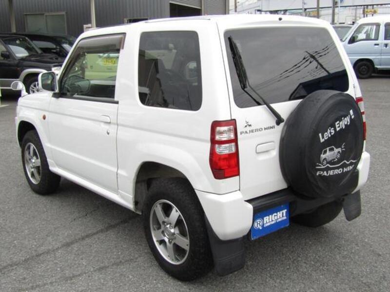 PAJERO MINI