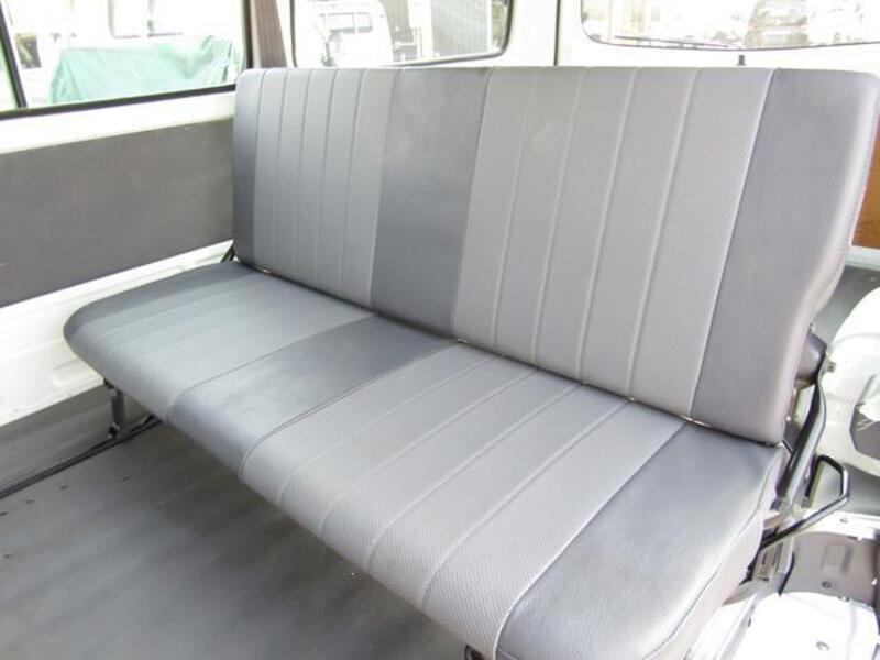 BONGO VAN