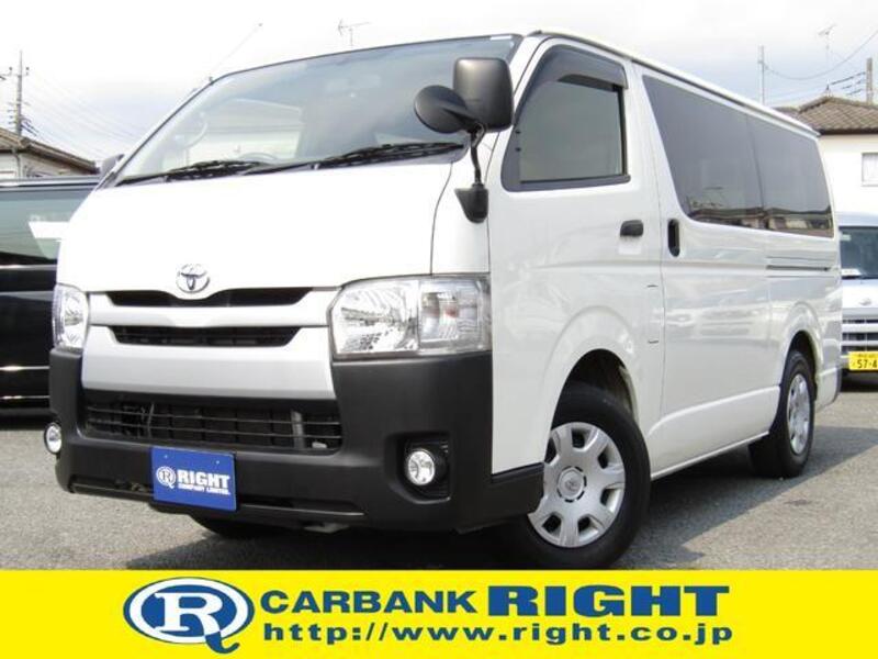 TOYOTA HIACE VAN