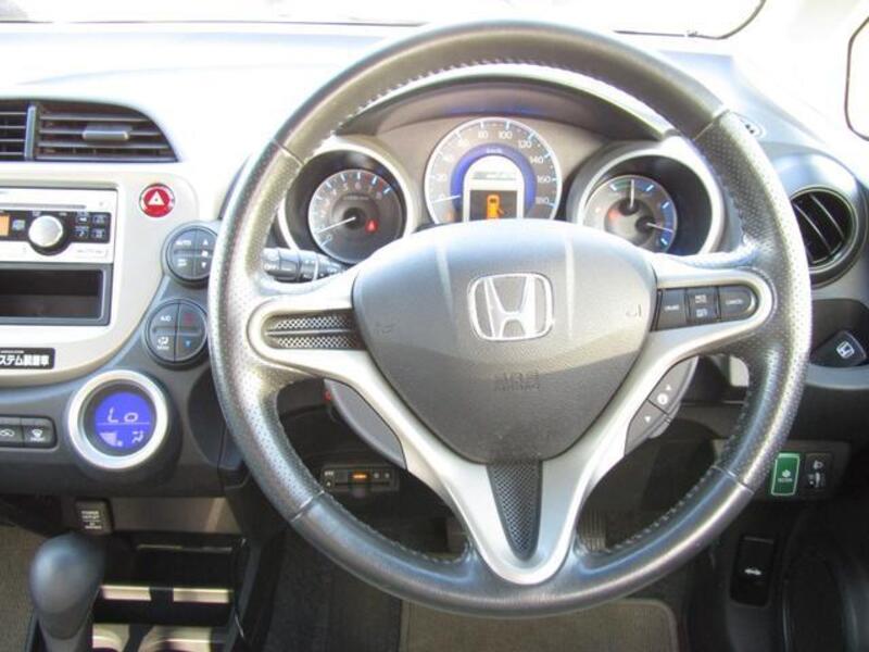 FIT HYBRID