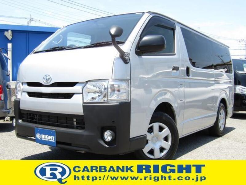 TOYOTA HIACE VAN