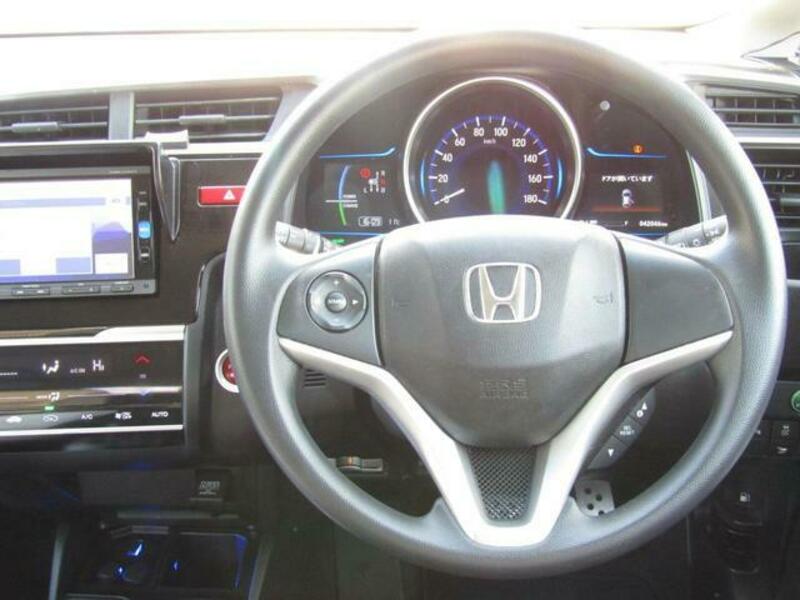 FIT HYBRID