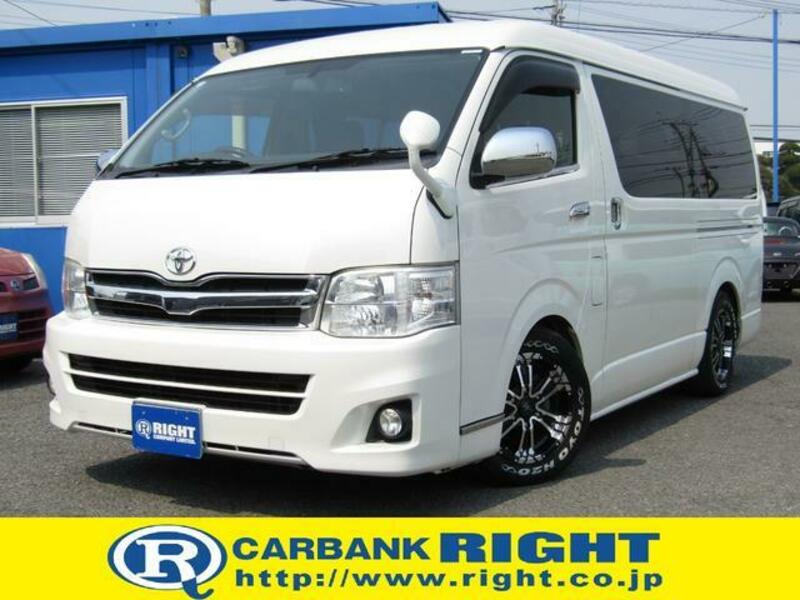 TOYOTA HIACE WAGON