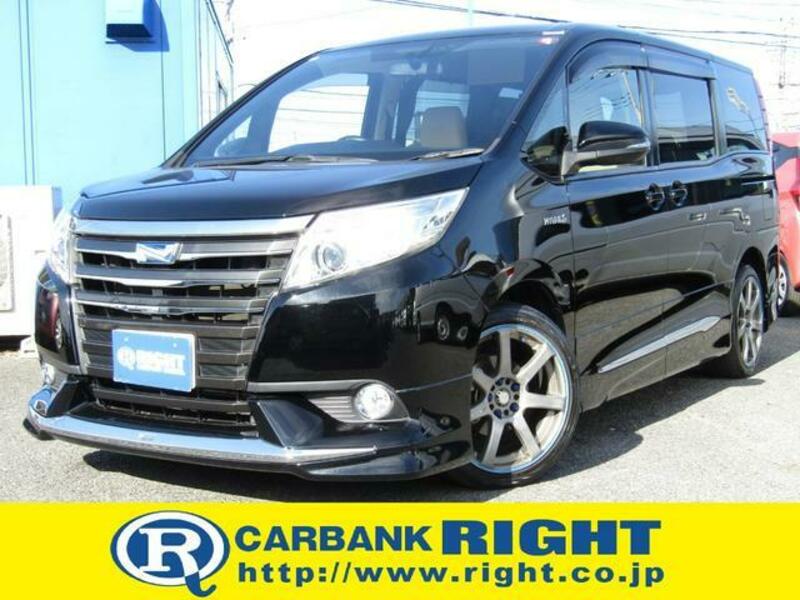 TOYOTA NOAH